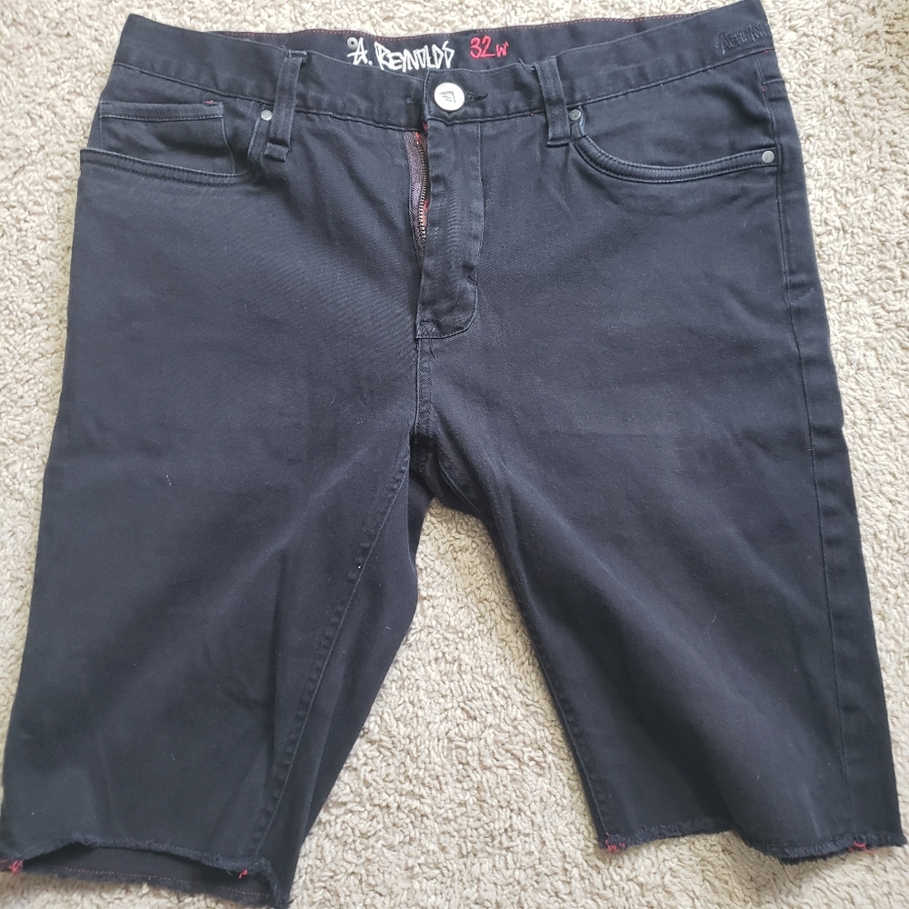 ALTAMONT Andrew Reynolds pro model flat front chino shorts